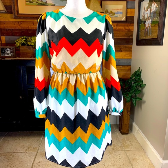 Xhilaration Dresses & Skirts - Xhilaration Chevron Dress